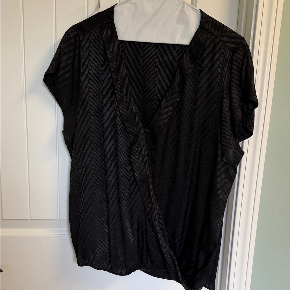White House Black Market Wrap top w/bubble hem